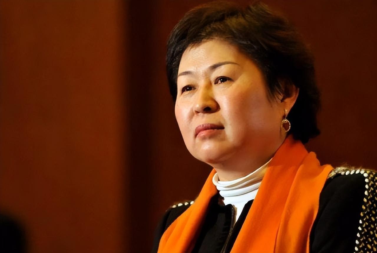 中国女首富第一是谁（中国女首富第一是谁）