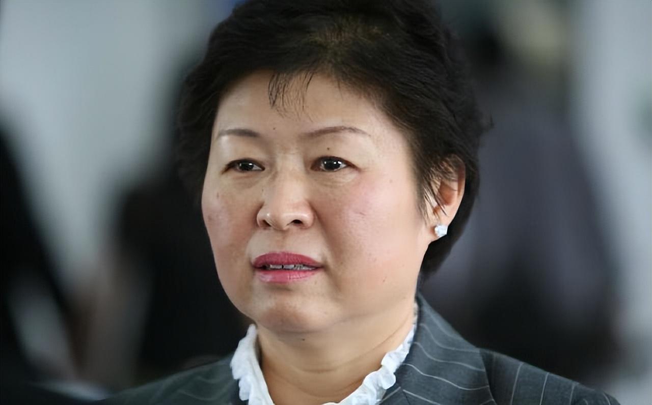 中国女首富第一是谁（中国女首富第一是谁）