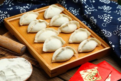 ​水饺一般要煮多久才会熟(水饺开水煮还是冷水煮)