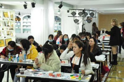 ​湖南化妆培训最好的学校(湖南化妆培训学校排名)