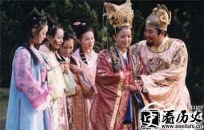 ​朱元璋为什么要用铁裙刑处死朱棣生母碽妃