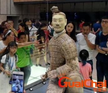 ​秦始皇陵的未解之谜——兵马俑中的“绿面俑”代表什么