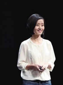 ​“央视才女”柴静的毁灭史，她的故事远比你想象得更恶劣