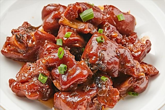 春节年夜饭常见28道菜谱（大年三十年夜饭菜谱）(2)