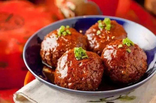 鲁菜中的经典菜单（在鲁菜馆吃饭这9道菜必点）(10)