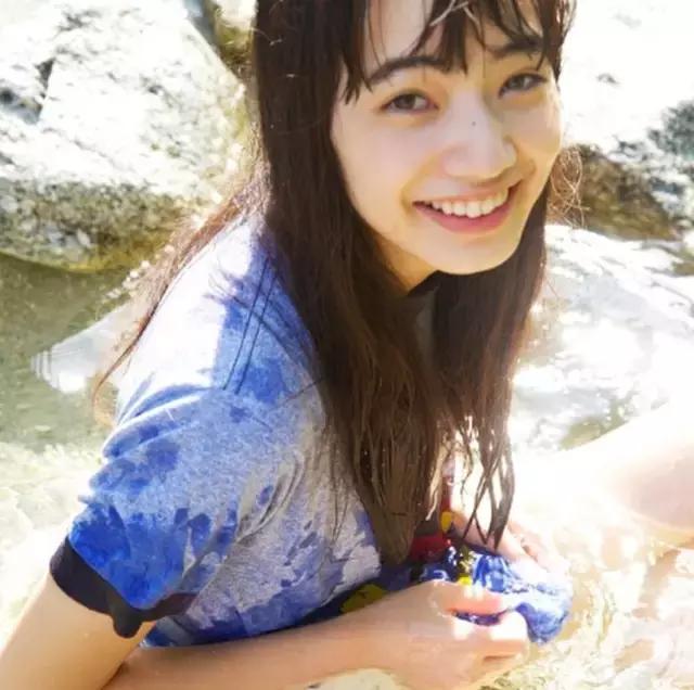 权志龙最近爆出的女友（你们的权志龙GD与小松菜奈恋情曝光）(12)