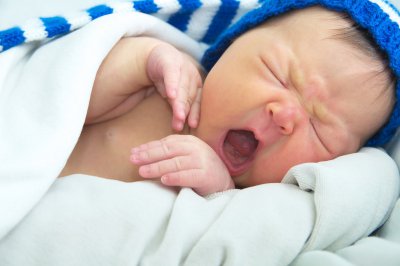 ​婴儿不好好吃奶 可能是厌奶期来了，6招帮娃顺利度过