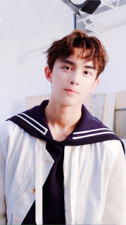吴磊1226生日快乐
