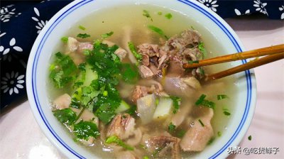 ​熬羊肉汤的正确方法，鲜美不膻也不柴
