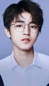 ​王俊凯（中国内地男歌手、演员，中国男子演唱组合TFBOYS队长）