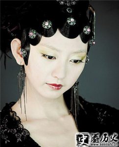 ​红楼梦秦可卿身世之谜 红楼梦秦可卿怎么死的