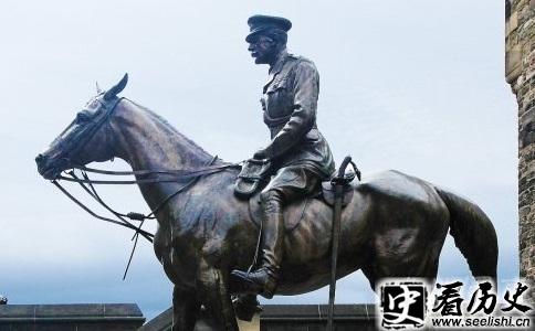黑格元帅雕像