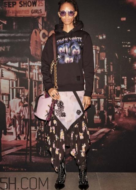 coach2018早秋服装系列好看吗_有哪些款式？