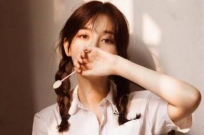 ​女生问你是不是喜欢我怎么回答？教你巧妙回复