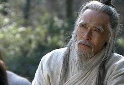 ​司马懿是司马徽的侄子,为何水镜先生却给刘备推荐诸葛亮呢？