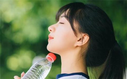建立单独和女生相处的机会