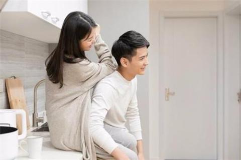 吵架后女朋友有什么反应