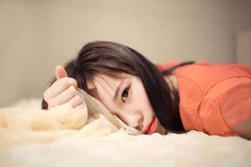 放不下一个人是什么感觉 如何判断你放不下一个人