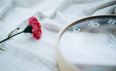 ​和女生聊天聊尴尬了如何转移话题