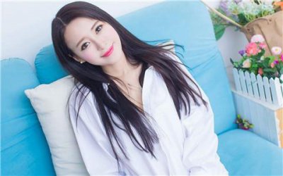 ​和女生聊天她总是用嗯嗯回复敷衍你，该怎么办？