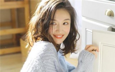 ​和刚加的女孩微信聊天怎么找话题？