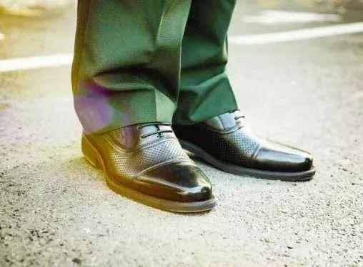 “三接头”是什么？为什么每个老兵衣柜里都藏着它？