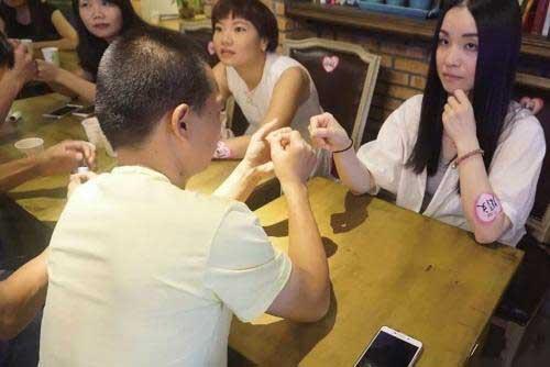最怕来自七大姑八大阿姨的花式催婚了