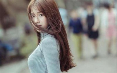 ​女人不爱你的表现，有这3种表现说明她把你当外人