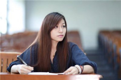 ​如何搭讪自习室女生要到微信?