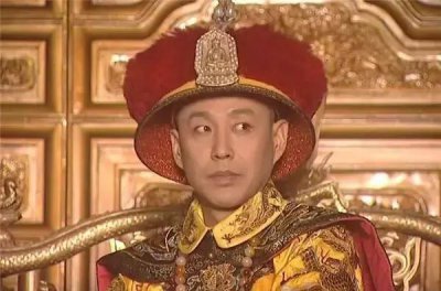 ​同样是演皇帝，陈道明一副高大上形象，唐国强为何像个普通人？