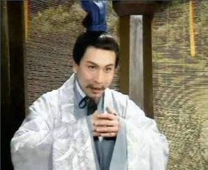 曹操临死前为何杀了杨修, 而放了司马懿?