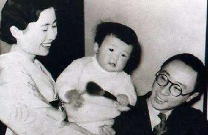 清朝的混血格格，十九岁为情而死，故事被日本改编成电视剧