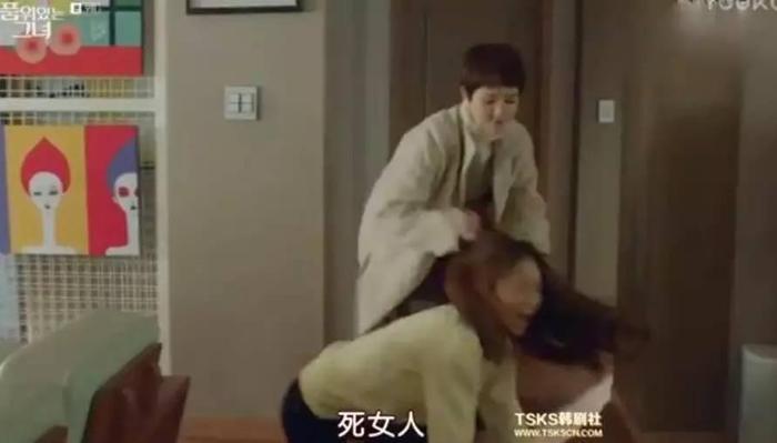 发妻后妈一起斗小三，在前半生受到的气，都能还回去