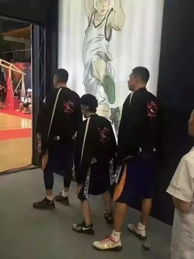 林宥嘉脸比腿长、黄晓明165，这些男星的真实身高终于瞒不住了