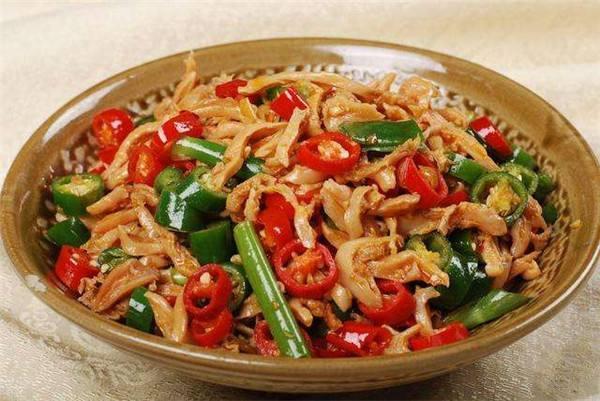 饭店火夫炒“河蚌”，只因多加了此一步，果真肉质鲜嫩，不老不腥