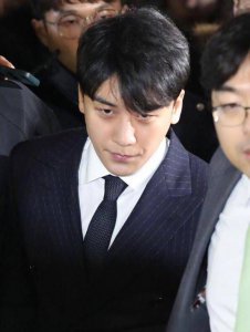 ​胜利经历权志龙并非丝毫都看不见了责任，但他真的辛苦奋斗了！