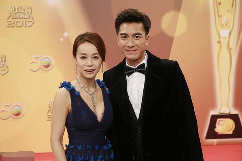 马国明承认与黄心颖分手后，唐诗咏对马国明放出爱情信号：约我
