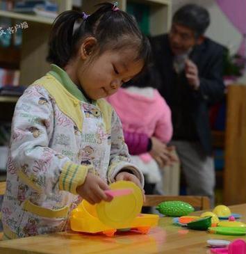 乱了辈分？4岁女孩竟把外婆叫妈妈！原因原来是这样
