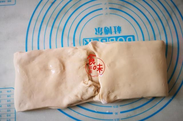 做起来非常简单的千层发面饼，折一折，擀一擀，全家都爱吃