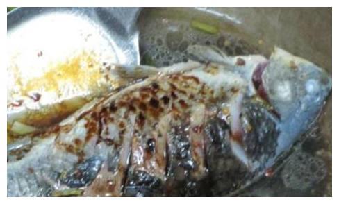 做鱼汤时，用冷水还是热水？原来我一直用错了，难怪“腥味”重