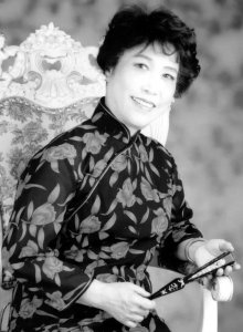 ​“玉蜻蜓”一生为评弹艺术振翅！听学生追忆“超级下手”江文兰