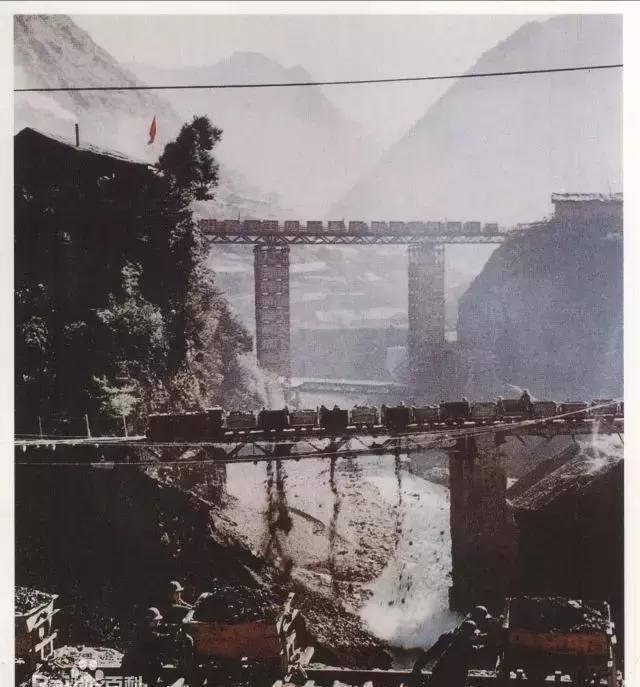 沙坪坝车站简史：原名“重庆北站”，曾是沙坪坝区的标志性建筑物