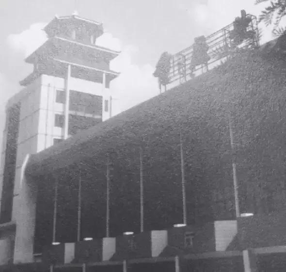 沙坪坝车站简史：原名“重庆北站”，曾是沙坪坝区的标志性建筑物