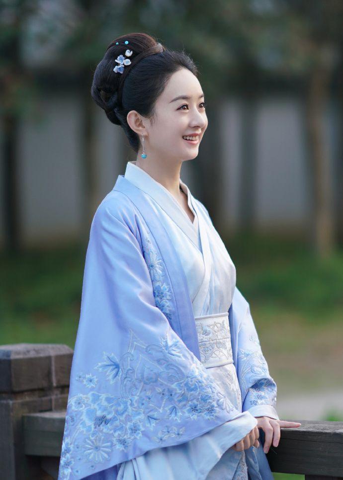 亚太区100美面孔揭晓，杨超越、迪丽热巴上榜，第一名真实合理