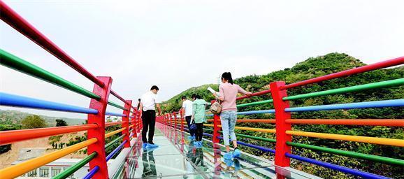 山西人！别再出省去看玻璃栈桥啦！咱省就有这么多