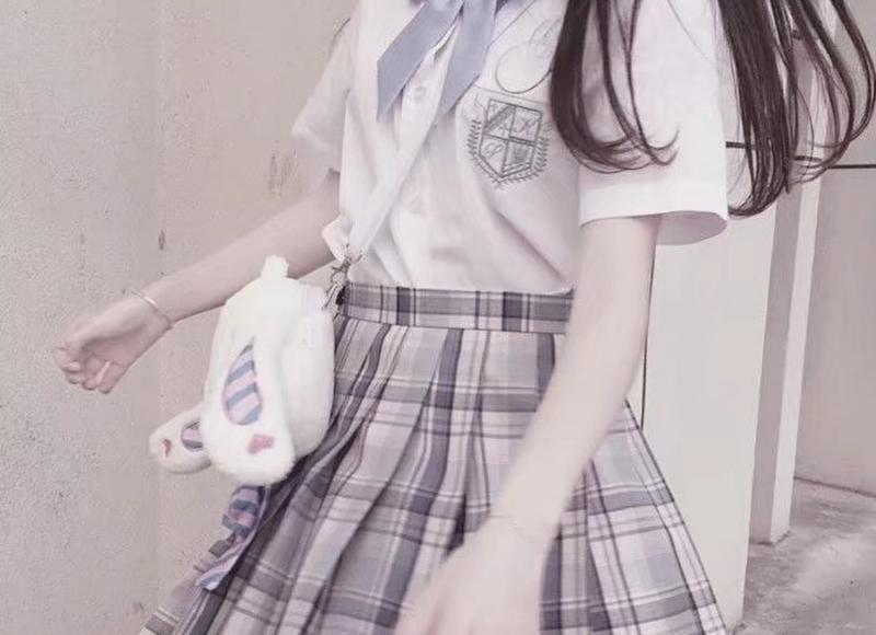 老公有了婚外情，婆婆劝我离婚：“你才40岁，余生值得更好的人”