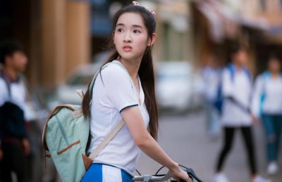 ​她演技力压80后花旦，因饰演郑爽的情敌而走红，角色鲜明又抢镜！