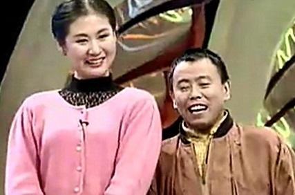 乡村爱情里的王小蒙，不是赵本山弟子，却有着千丝万缕的关系！