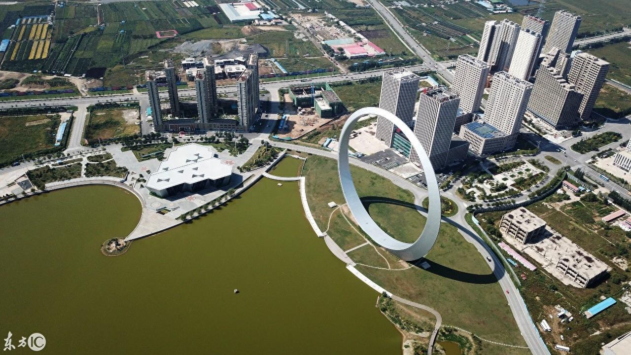 航拍：抚顺地标建筑——“生命之环”，太雄伟壮观了