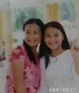 ​「娱乐头条」贾玲姐姐照片曝光 长姐如母曾供妹妹上学